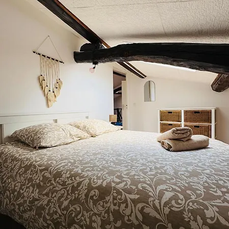 Proche Place Soult L 2 Ch L Climatise * Castres (Tarn)